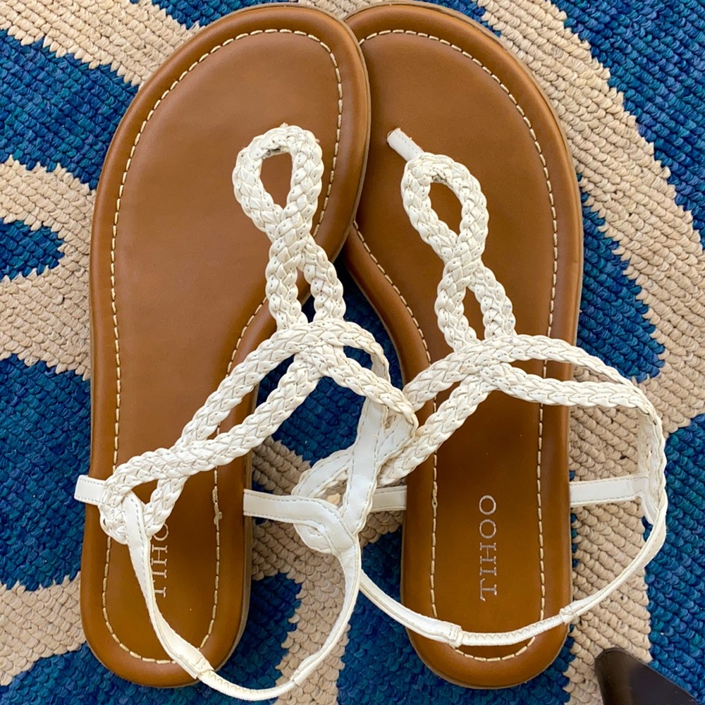 Braided strappy sandals